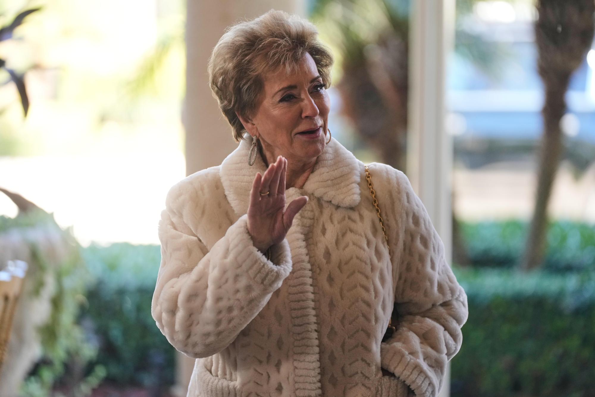 Education Secretary Linda McMahon arrives at The Mar-a-Lago Club, Sunday, Feb. 1, 2026, in Palm Beach, Fla., to attend the wedding of White House deputy chief of staff Dan Scavino and Erin Elmore, the director of Art in Embassies at the U.S. Department of State. (AP Photo/Mark Schiefelbein)
